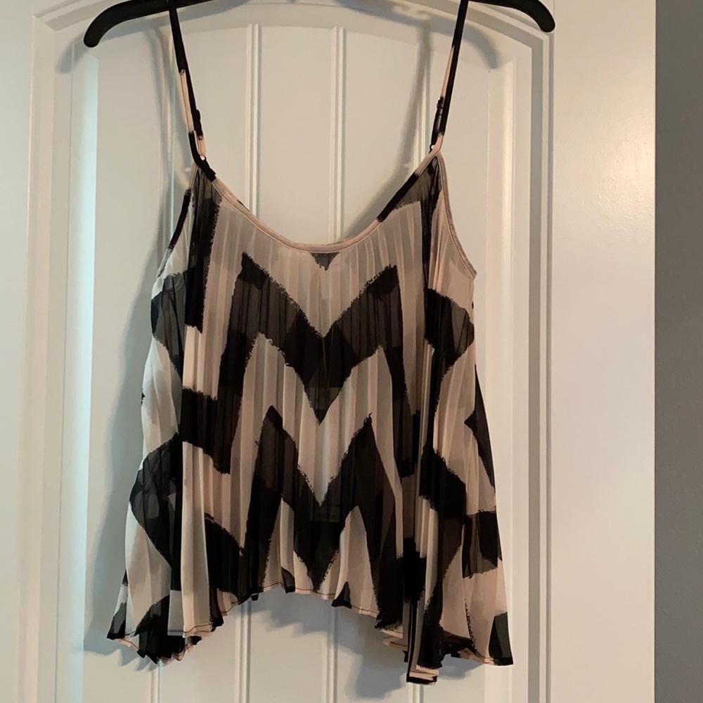 XXS BCBG pale pink and black top pleated blouse